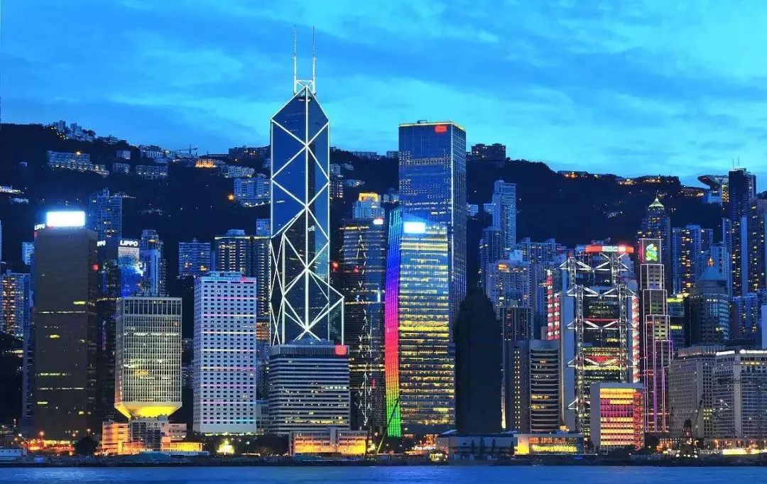 香港,致尊敬的听众朋友们